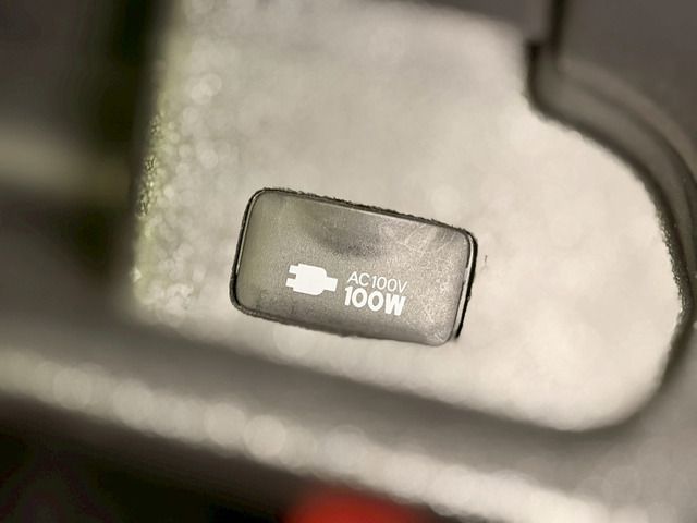 TOYOTA HIACE VAN 2WD 2018 Image 31