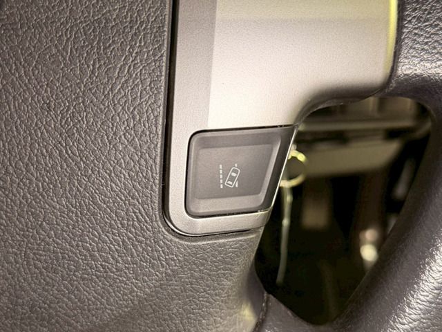 TOYOTA HIACE VAN 2WD 2018 Image 31