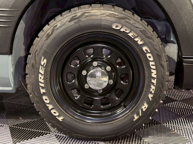 TOYOTA HIACE VAN 2WD 2018 Image 31