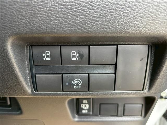 NISSAN ROOX 2023 Image 31