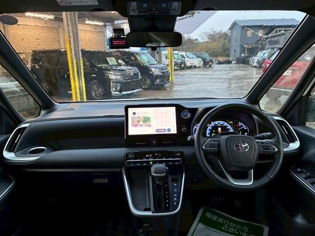 TOYOTA NOAH HYBRID 2023 Image 31