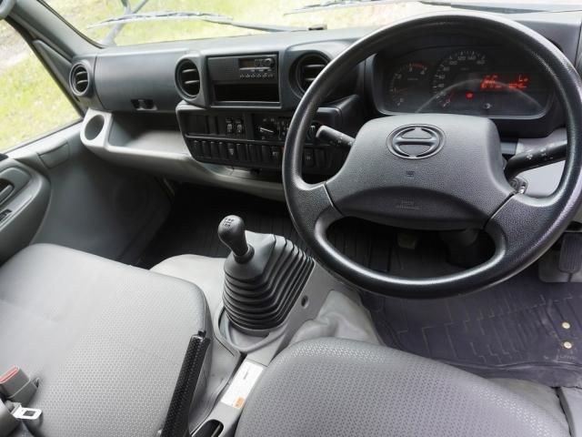 HINO DUTRO 2015 Image 31