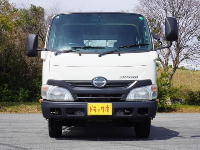 HINO DUTRO 2015 Image 31