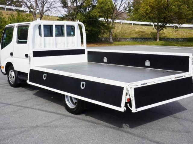 HINO DUTRO 2015 Image 31