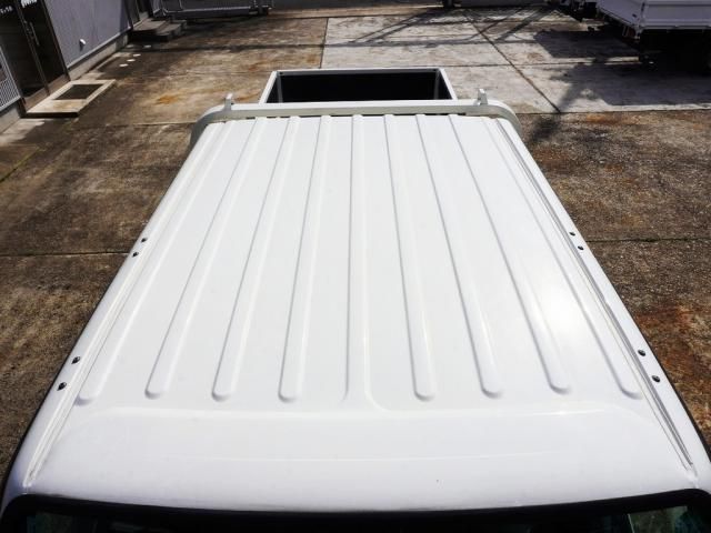 HINO DUTRO 2015 Image 31