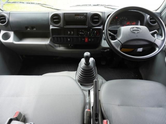 HINO DUTRO 2015 Image 31