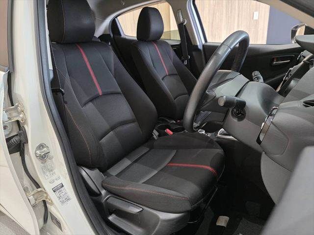 MAZDA DEMIO 2014 Image 31