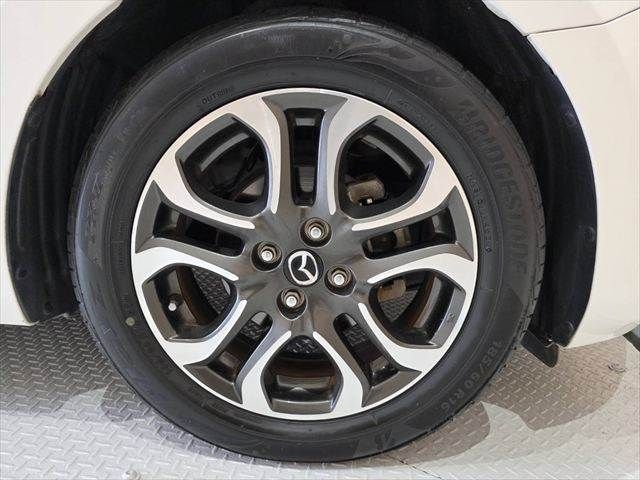 MAZDA DEMIO 2014 Image 31