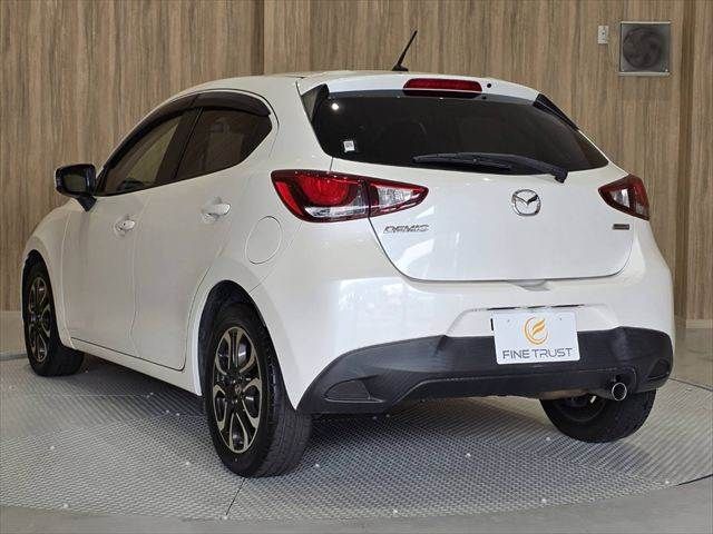 MAZDA DEMIO 2014 Image 31