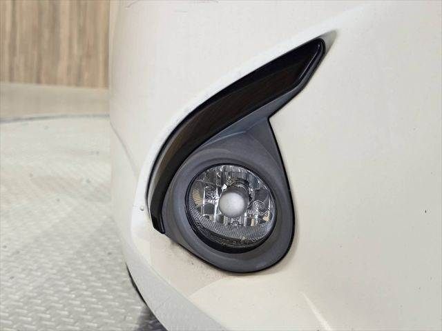 MAZDA DEMIO 2014 Image 31