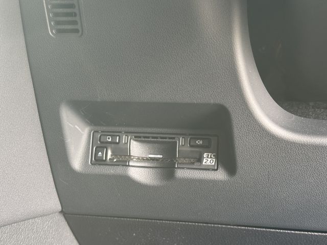 TOYOTA VELLFIRE  HYBRID 2023 Image 31