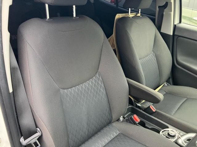 TOYOTA YARIS CROSS HYBRID 2021 Image 31