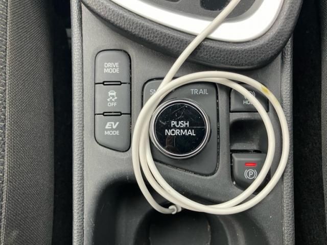 TOYOTA YARIS CROSS HYBRID 2021 Image 31