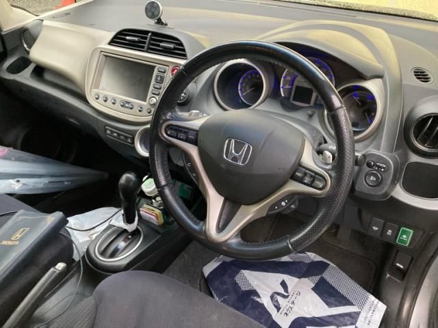 HONDA FIT HYBRID 2011 Image 31