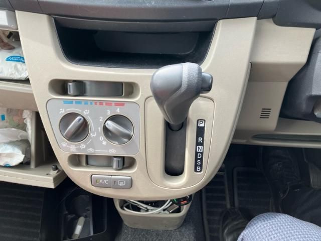 DAIHATSU MOVE 4WD 2013 Image 31