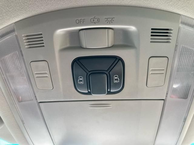 TOYOTA ALPHARD 2009 Image 31