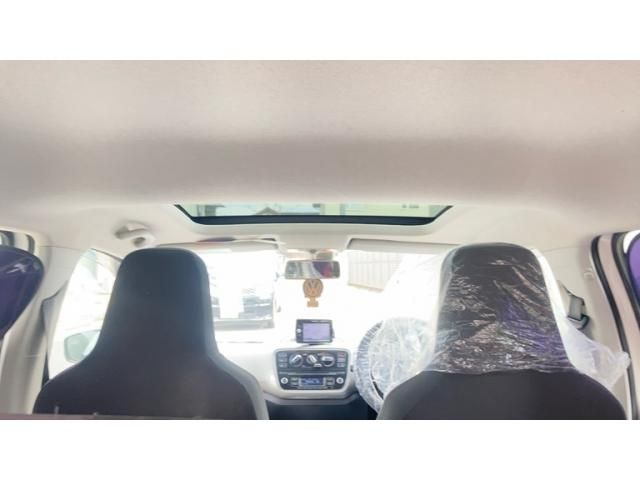 VOLKSWAGEN UP! 2013 Image 31