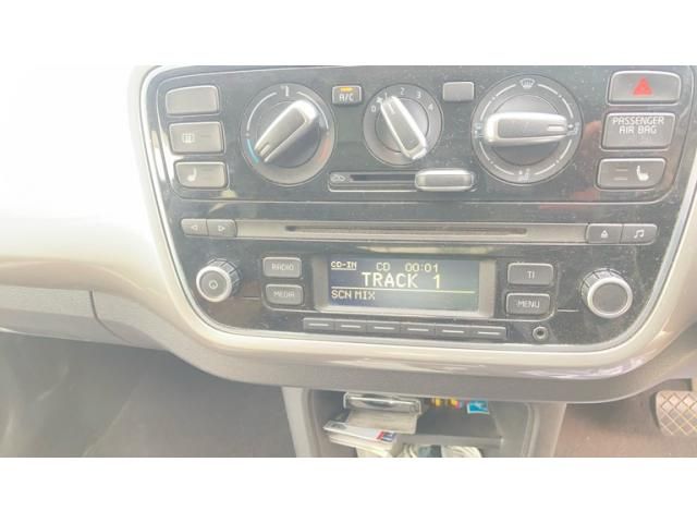 VOLKSWAGEN UP! 2013 Image 31