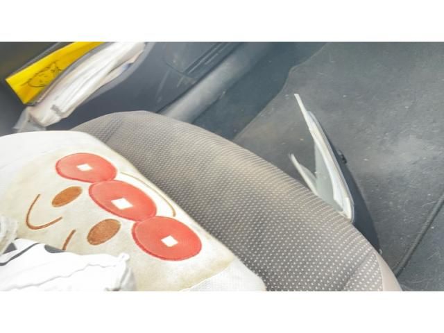 VOLKSWAGEN UP! 2013 Image 31