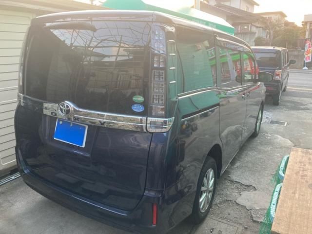 TOYOTA VOXY 4WD 2015 Image 31