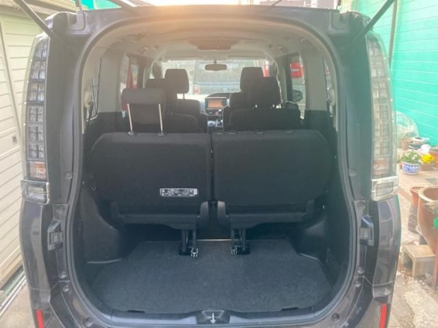 TOYOTA VOXY 4WD 2015 Image 31