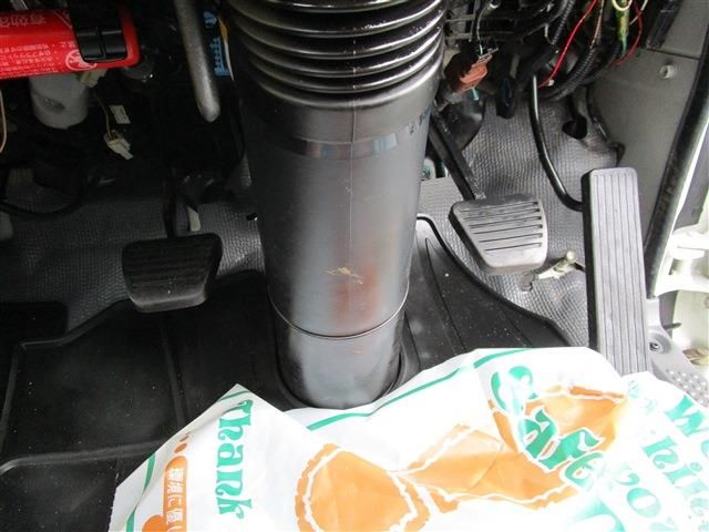 ISUZU  2012 Image 31