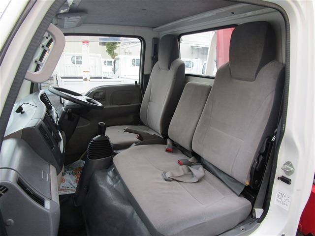 ISUZU  2012 Image 31