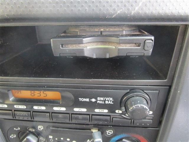 ISUZU  2012 Image 31