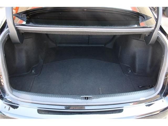 TOYOTA LEXUS IS200T 2017 Image 31