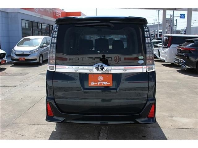 TOYOTA VOXY 2015 Image 31