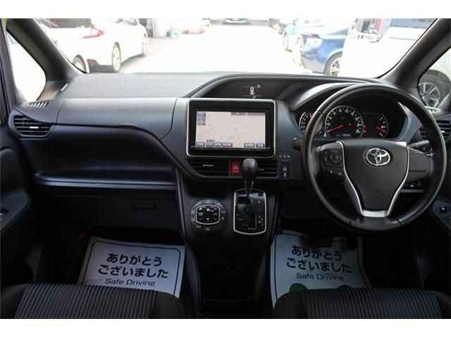 TOYOTA VOXY 2015 Image 31