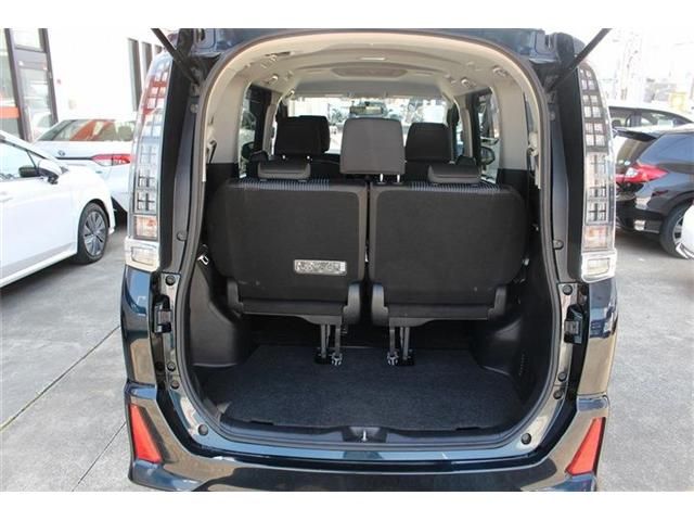 TOYOTA VOXY 2015 Image 31