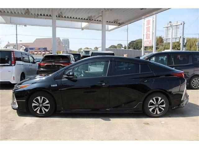 TOYOTA PRIUS PHV 2021 Image 31