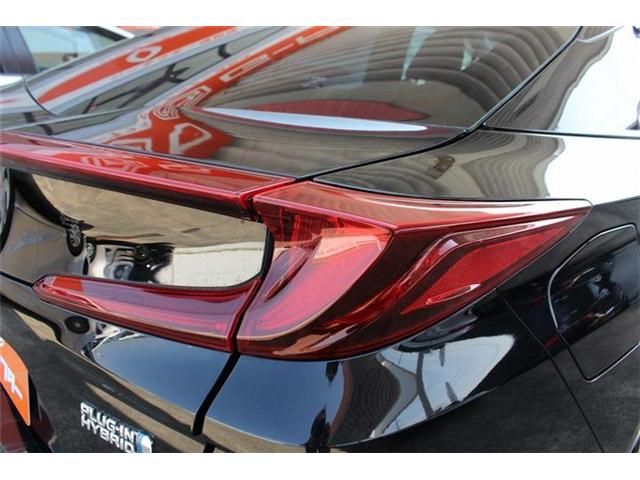 TOYOTA PRIUS PHV 2021 Image 31