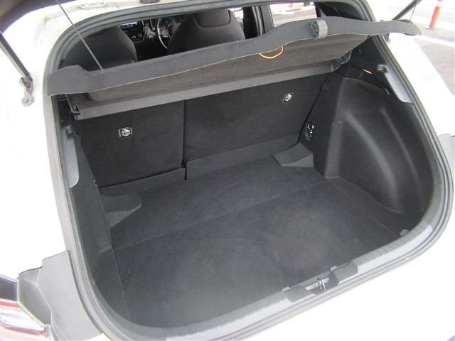 TOYOTA COROLLA SPORT HYBRID 2019 Image 31