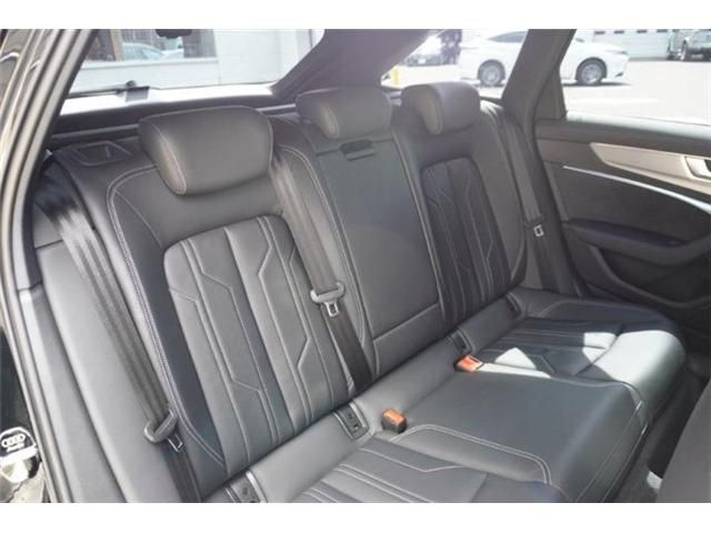 AUDI A6 AVANT 2022 Image 31