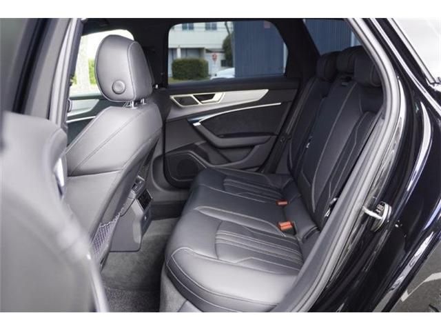 AUDI A6 AVANT 2022 Image 31