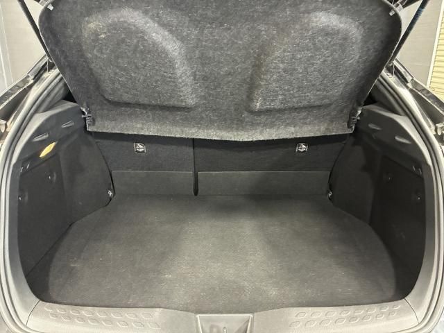 TOYOTA C-HR 2018 Image 31