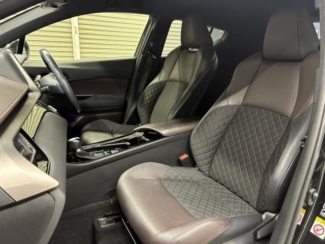 TOYOTA C-HR 2018 Image 31