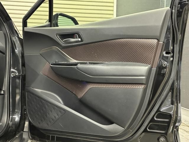 TOYOTA C-HR 2018 Image 31