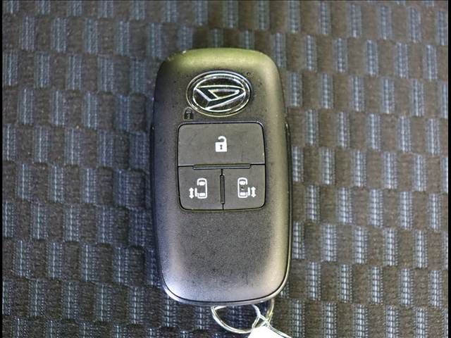 DAIHATSU TANTO CUSTOM 2022 Image 31