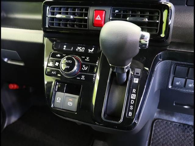 DAIHATSU TANTO CUSTOM 2022 Image 31