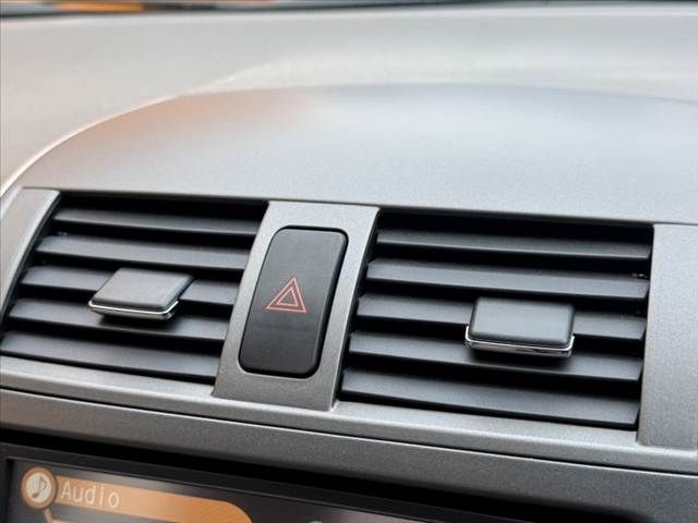 TOYOTA COROLLA AXIO 2012 Image 31