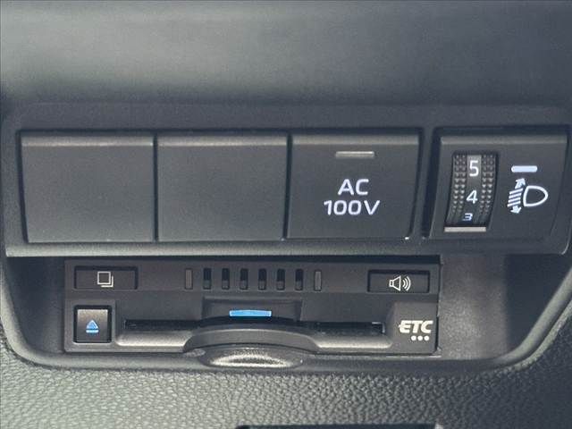 TOYOTA AQUA 2023 Image 31