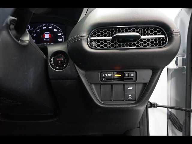 HONDA ZR-V E:HEV 2024 Image 31