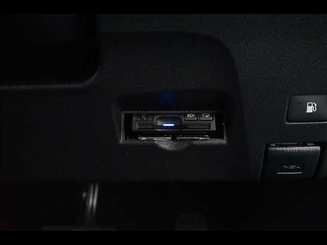 TOYOTA PRIUS 2016 Image 31