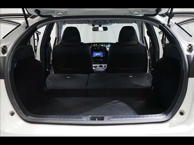 TOYOTA PRIUS 2016 Image 31