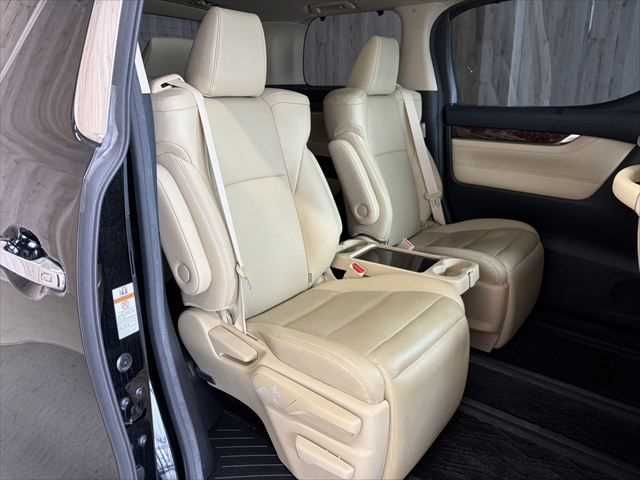 TOYOTA ALPHARD 2019 Image 31