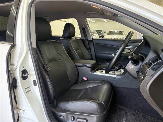 TOYOTA CROWN SEDAN 2010 Image 31