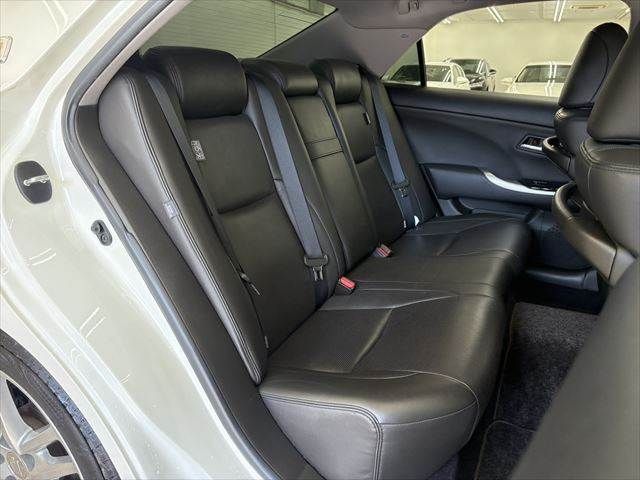 TOYOTA CROWN SEDAN 2010 Image 31